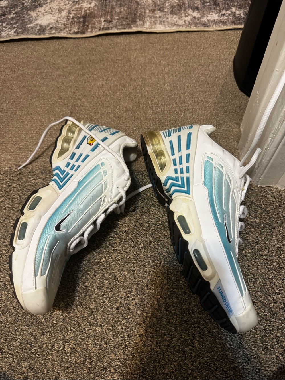 Nike White and Light Blue Men's Air-Cushioned Sneakers